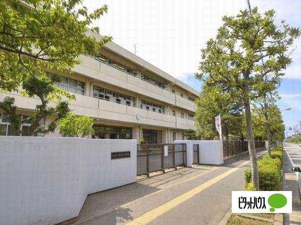 浦安市立見明川中学校