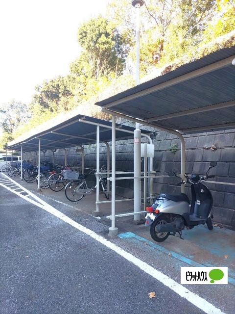 馬込沢ファミリーマンション２号棟 物件画像