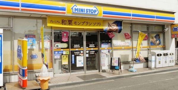 コンビニ