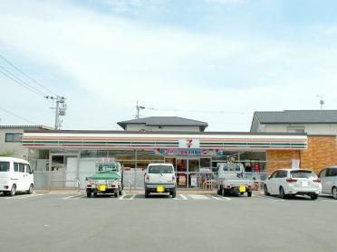 セブンイレブン楠団地店：600m