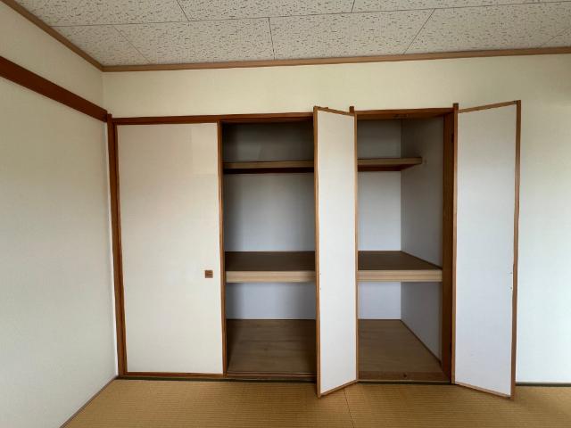 イーストコート壱番館（202） 収納