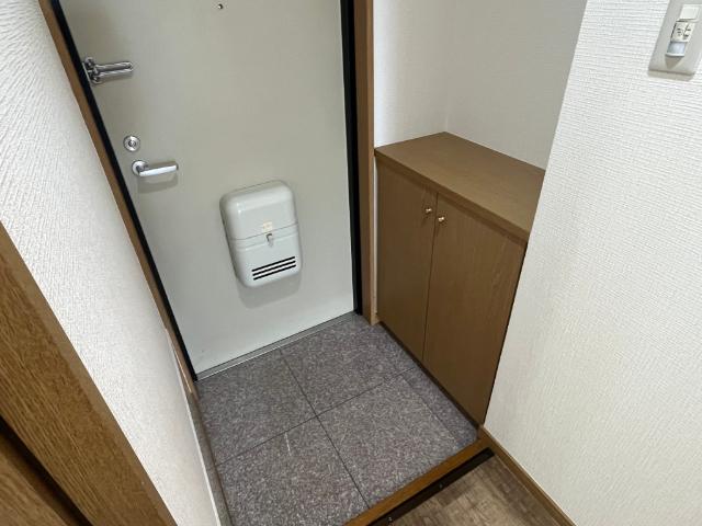 マンションエムズ（301） 玄関