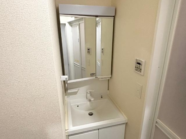 アルティメット国府（401） 洗面