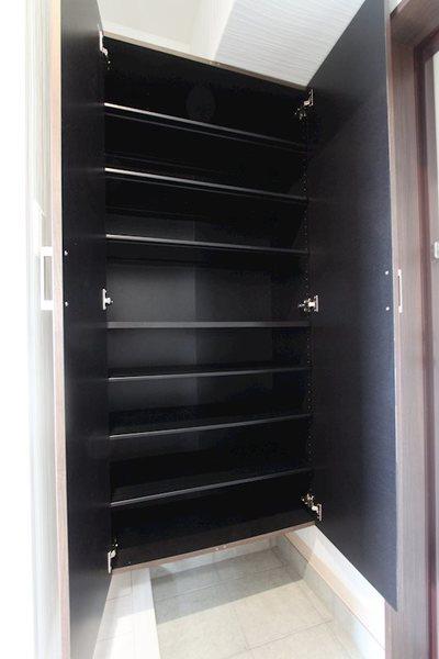 Chelsea　Manor新屋敷（502） 収納