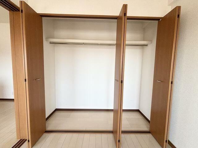 ドゥ・アンディオール近見（702） 収納
