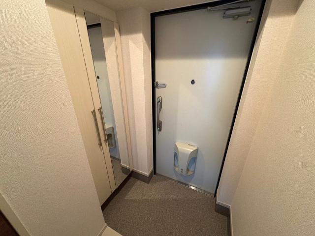 アネックス小峯（703） 玄関