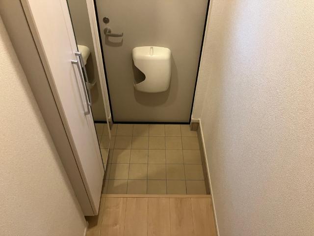 グルーム上南部（203） 玄関