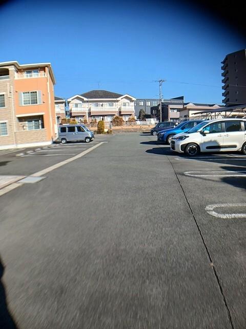 シャルム　ユウ（301） 駐車場