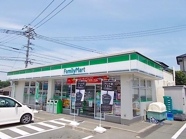 ファミリーマート八景水谷店：700m