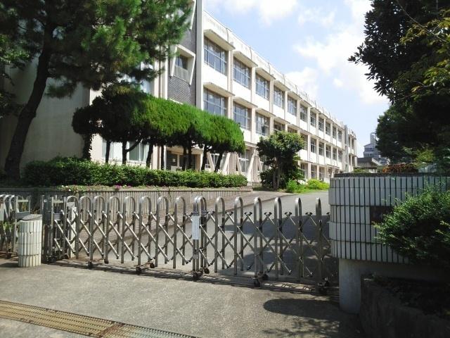 健軍小学校：630m