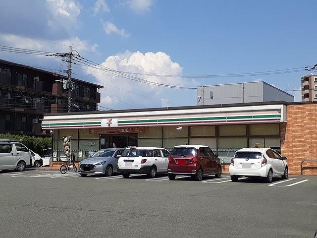 セブンイレブン八王寺町店：450m