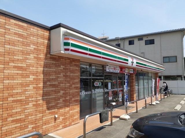 セブンイレブン壺川１丁目店：500m