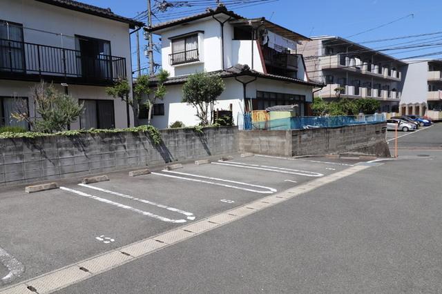 アルムの森（203） 駐車場