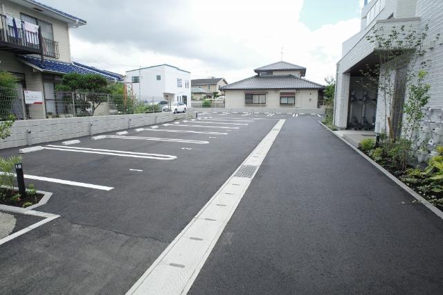 熊本市中央区琴平本町マンション 駐車場
