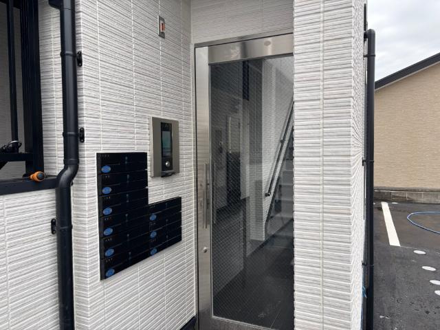 メゾンクレール野口（202） エントランス