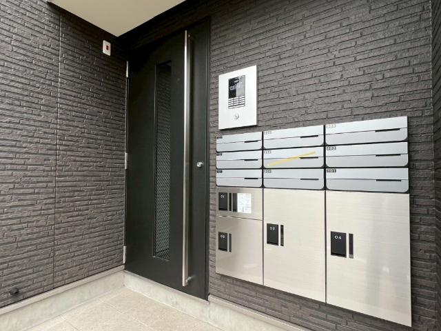 REGALEST東海学園前（303） エントランス