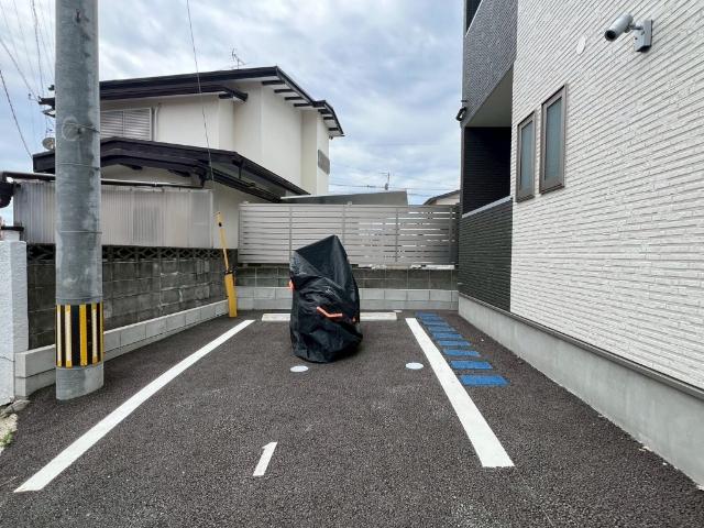 REGALEST東海学園前（303） 駐車場