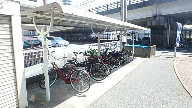 グラスリード（405） 駐車場