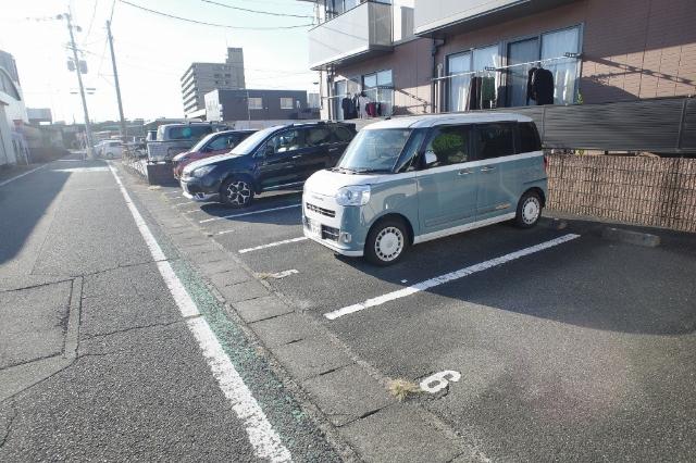 シャロームエステート（202） 駐車場