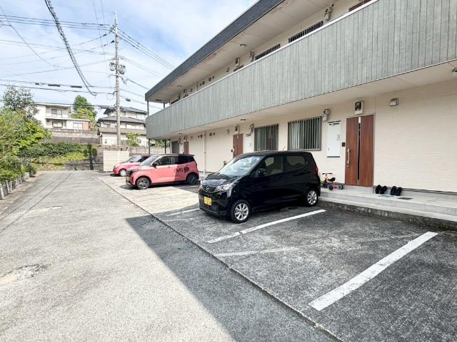クレセール津浦（205） 駐車場