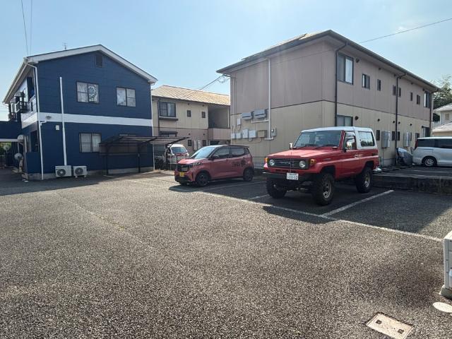 リバティコートⅠ（105） 駐車場
