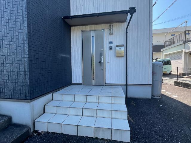 熊本市西区蓮台寺一戸建 エントランス
