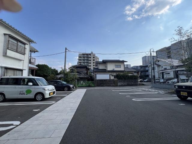 シャーメゾン藤崎宮（303） 駐車場