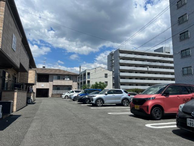 シンビオシスB（203） 駐車場