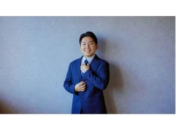 スタッフのサムネイル