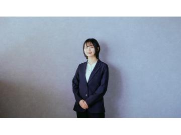 スタッフのサムネイル