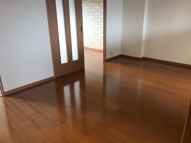ロワイヤル小倉 リビング
