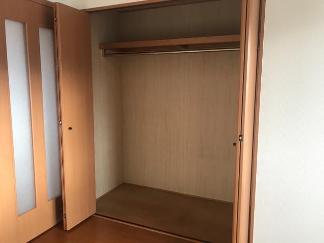 ロワイヤル小倉 収納