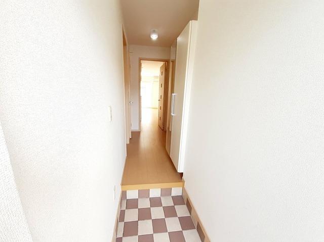 グランディールⅠ番館（102） 玄関