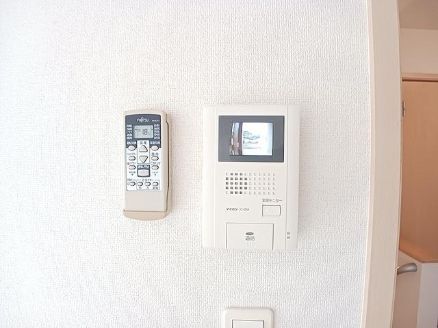 ファミール　メゾン（203） 玄関