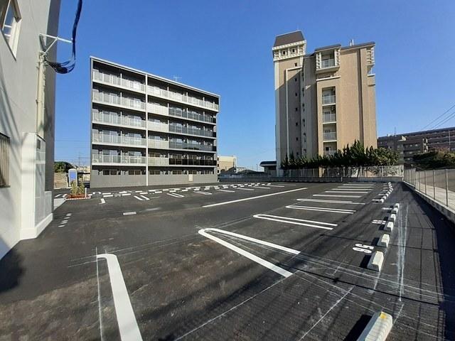 ロータス青山１（506） 駐車場