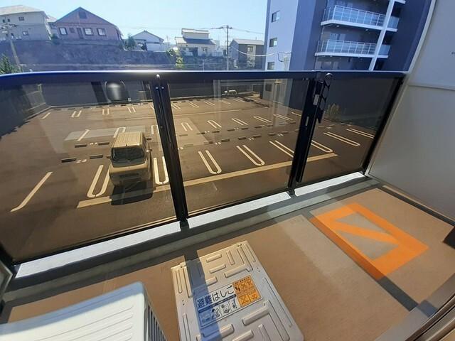 ロータス青山２（202） バルコニー