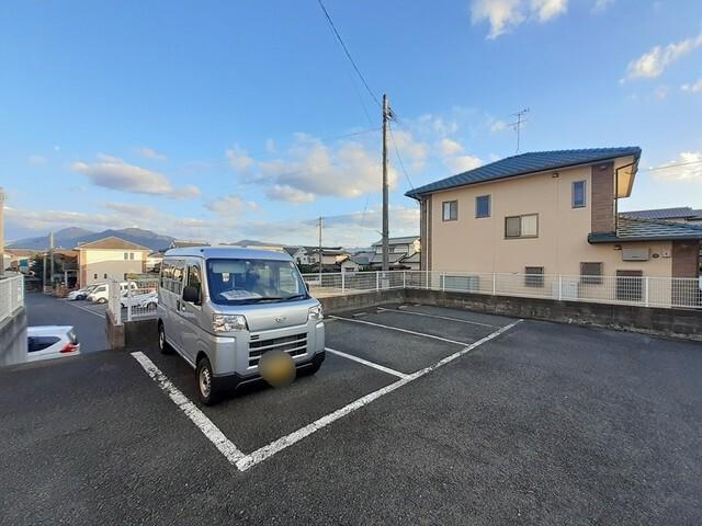 平成ヒルズ（201） 駐車場
