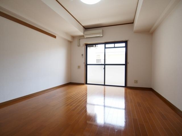 グリーンコートⅢ番館（208） 室内