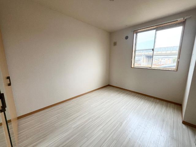 ヴィラージュ新木屋瀬 部屋画像