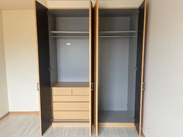 ヴィラージュ新木屋瀬 収納