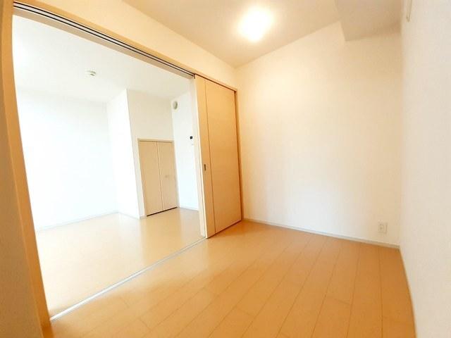 ラインハイム足立山Ｄ（102） 室内