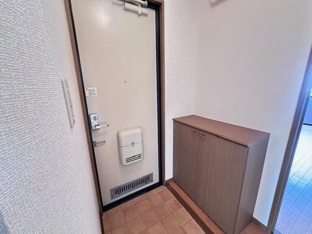 トロワフィーユ（202） 玄関