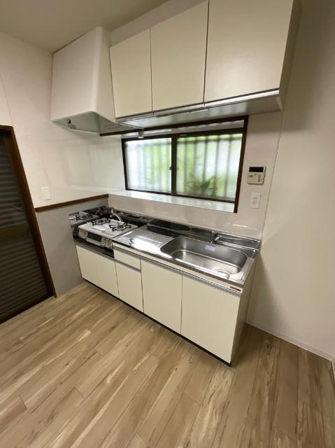 北九州市小倉南区沼緑町一戸建 キッチン