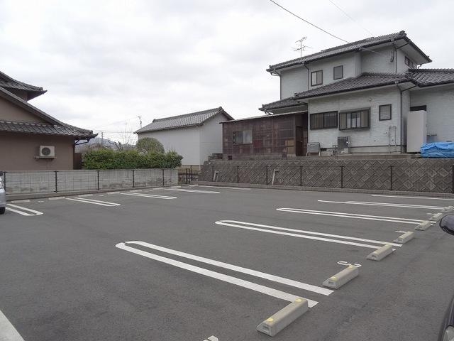 シェル　フィーユ（101） 駐車場
