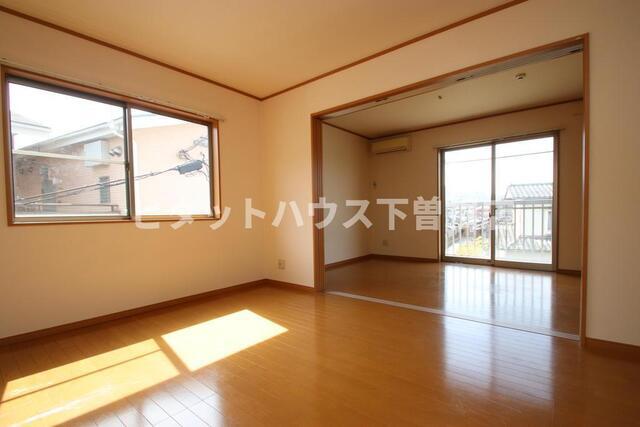 トレゾア湯川新町（A202） 室内