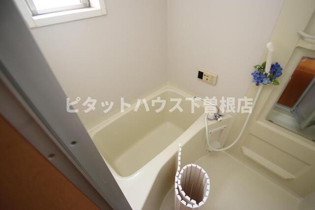 トレゾア湯川新町（A202） バス／シャワー
