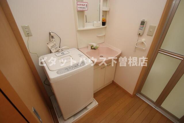 トレゾア湯川新町（A202） 洗面