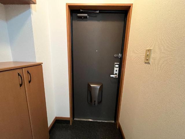 プロニティＣ 玄関
