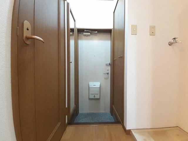 パル本城（103） 玄関