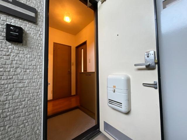 クレール中央（103） 玄関